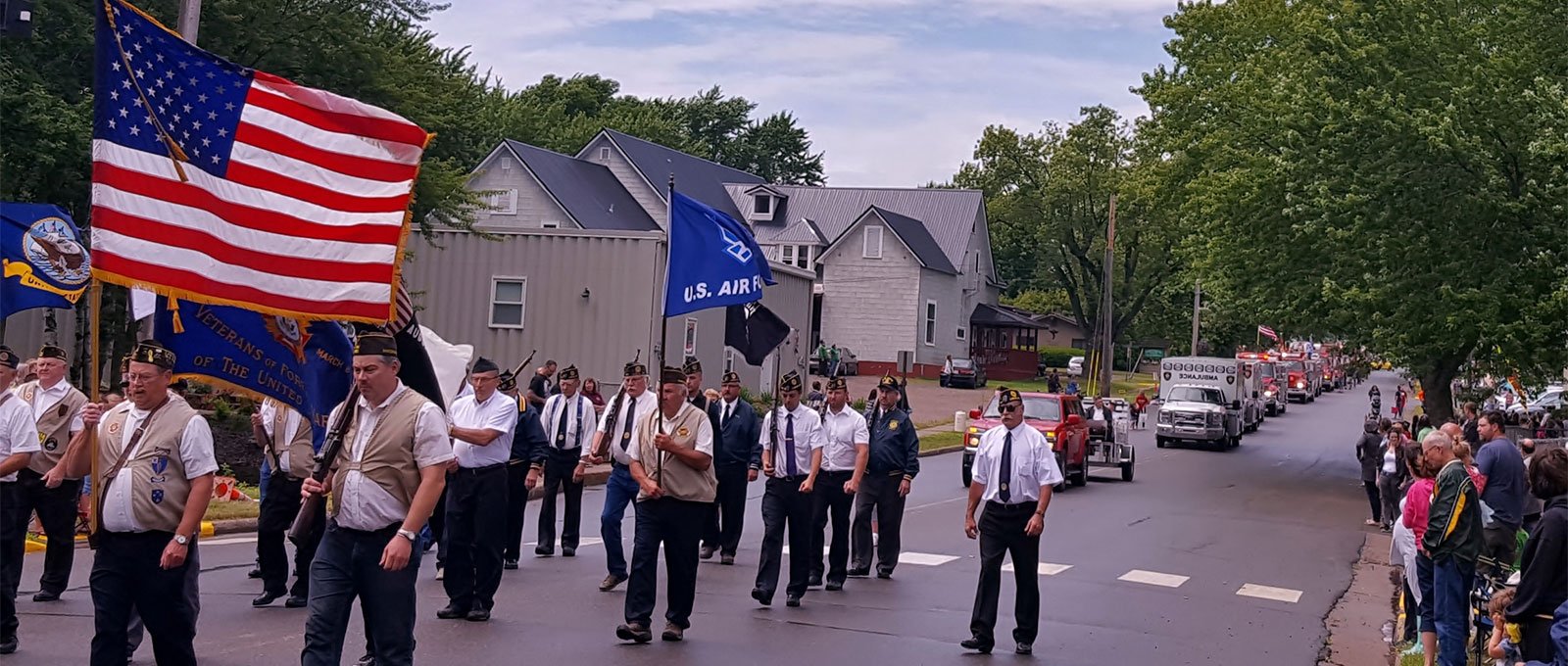 Local veterans lead the annual "Owen Jr. Fair" parade Local veterans lead the annual "Owen Jr. Fair" parade